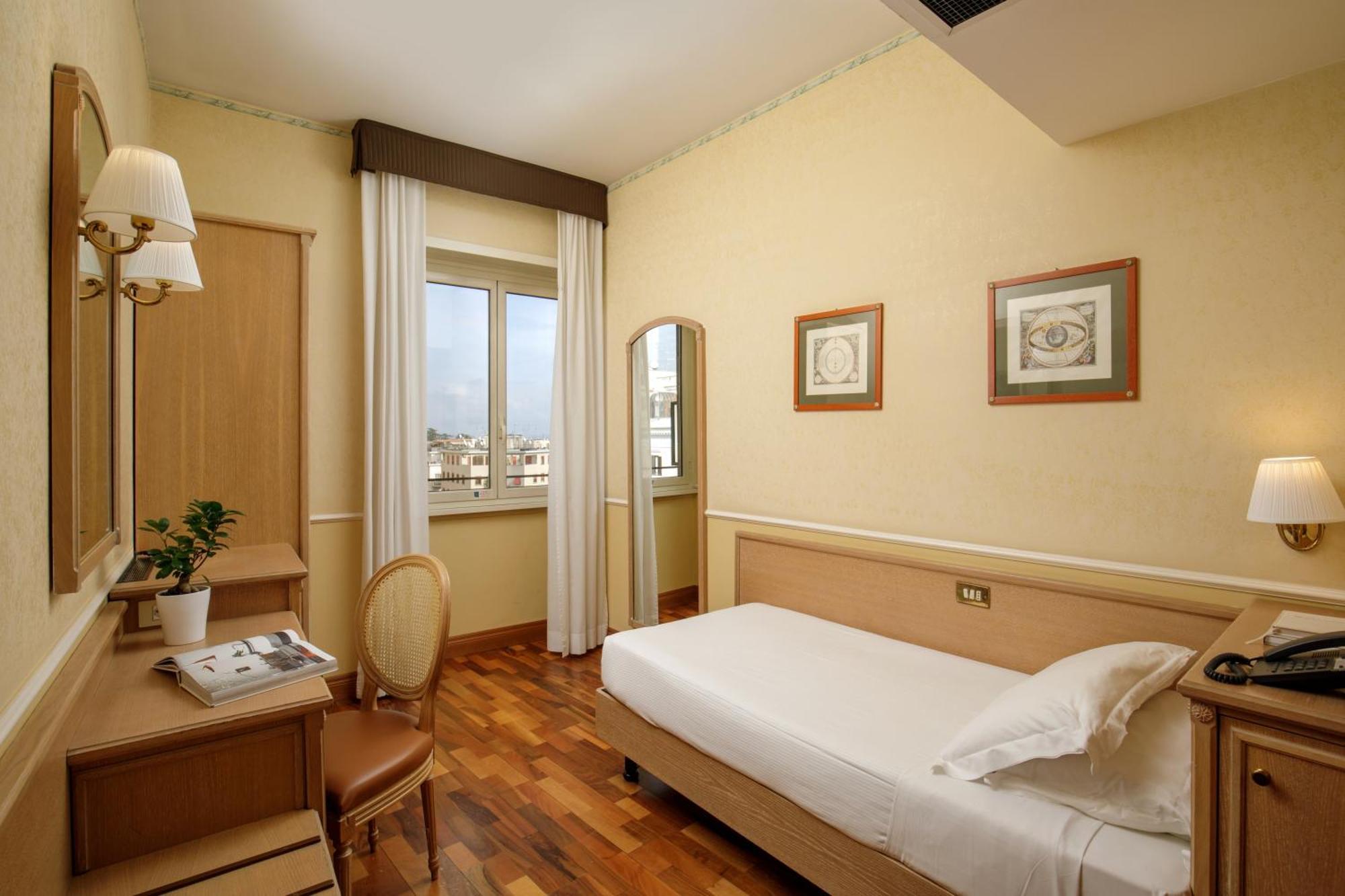 Hotel Santa Costanza By Omnia Hotels Rome Luaran gambar